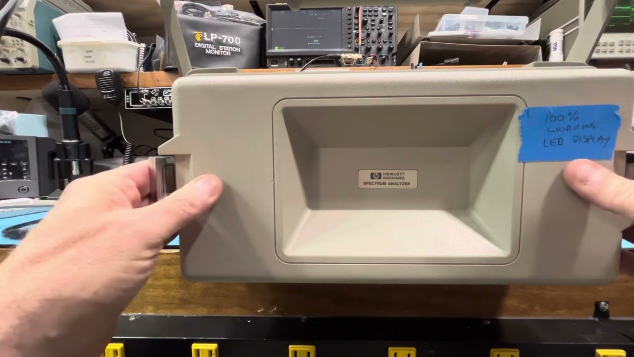 HP 8594E w/ TG & LCD Display