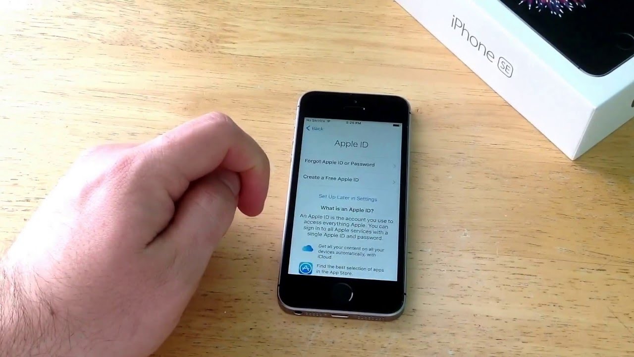 IPhone SE startup / activation