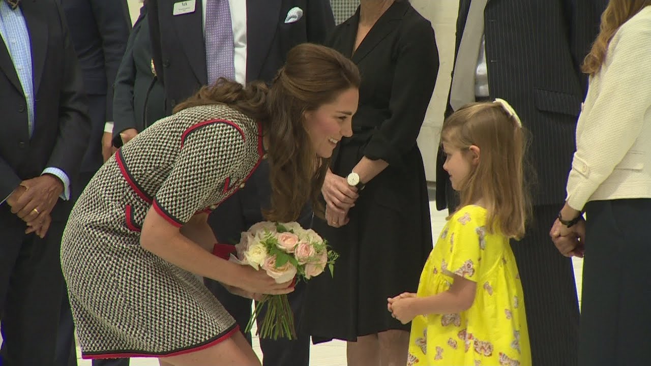 Adorable six-year-old presents Kate with flowers at V&A Museum