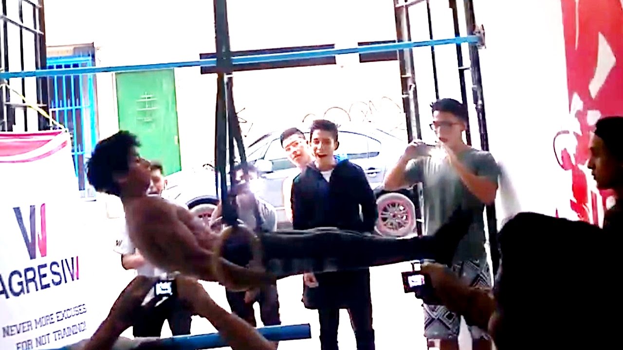 AMAZING Street Workout Battle #2 | Giancarlos Ponce vs Raul Montoya vs Itomura