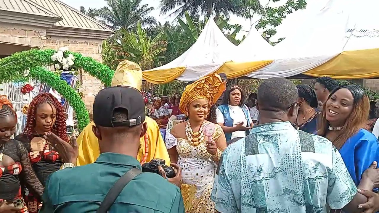 IKA MUSIC DON KENNEDY PERFORM ORUTU SPECIAL LIVE IN EKUKU AGBOR MARRIAGE PLS SUBSCRIBE BOOK COMMENT