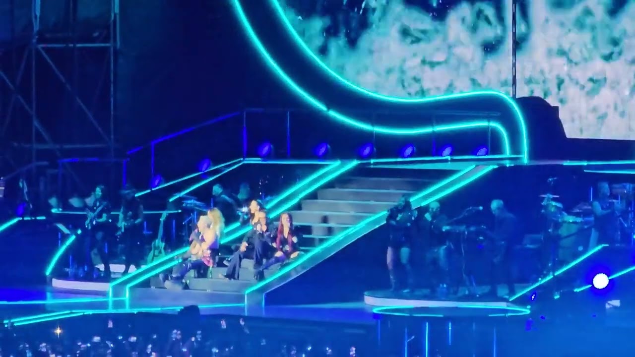 Cerquita de ti - RBD Estadio Azteca