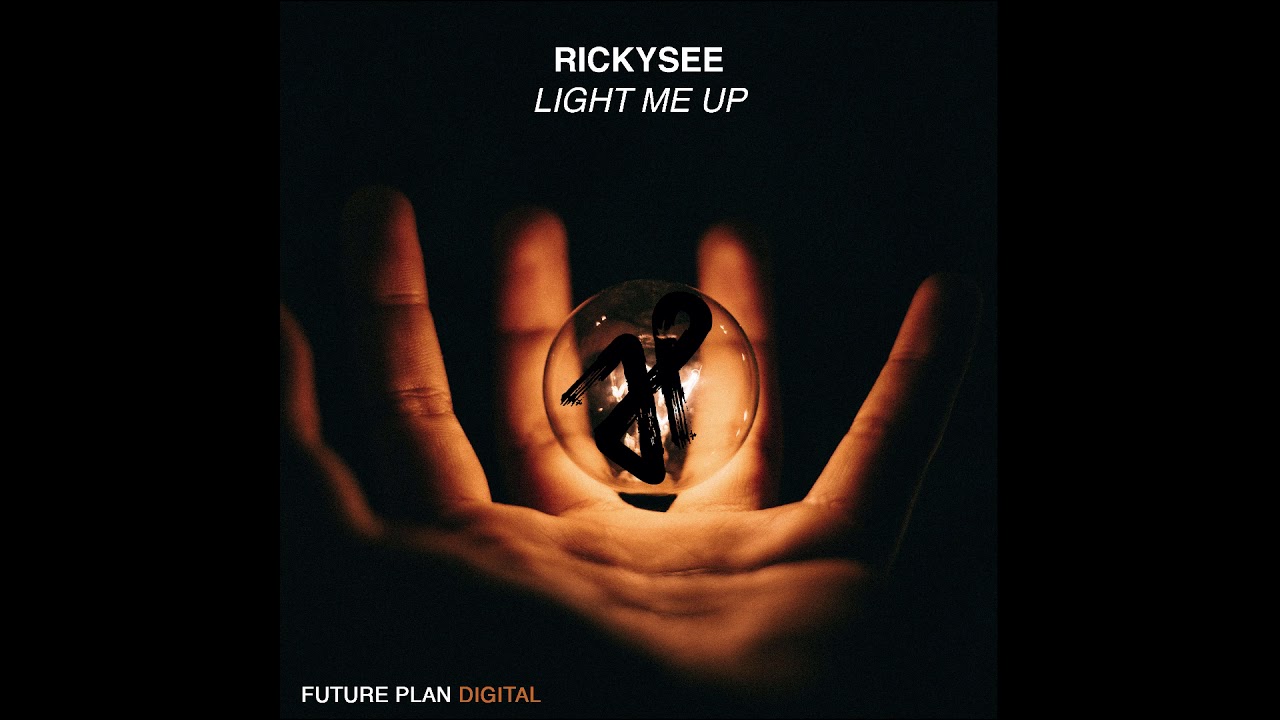 Rickysee - Light Me Up