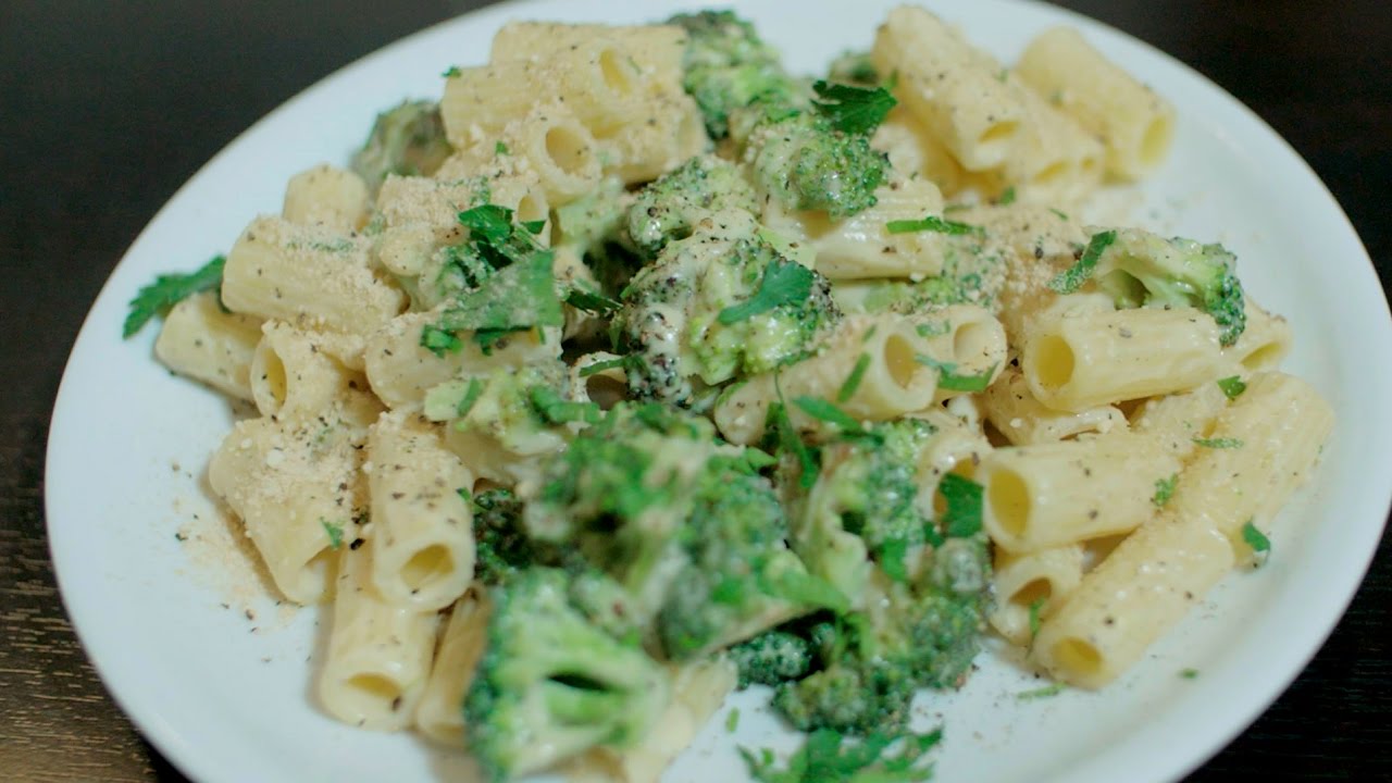 SCHNELLES MITTAGESSEN REZEPT - BROKKOLI PASTA VEGAN