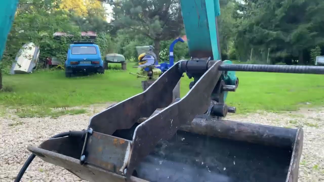 Mini excavator thumb DIY build