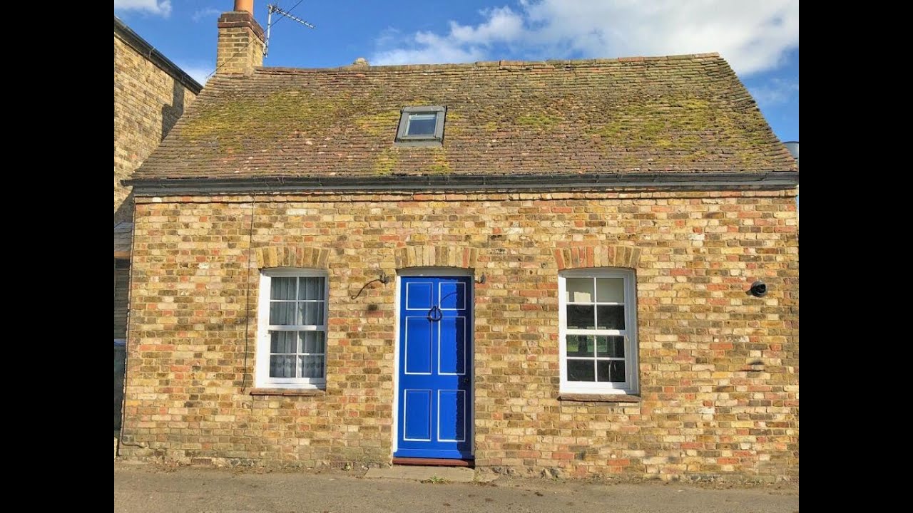 Period Cottage Set In The Picturesque Village Of St Nicholas-at-Wade For Sale