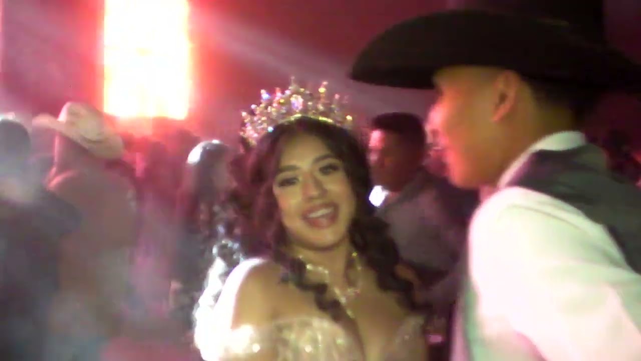 conjunto BRAVO en vivo