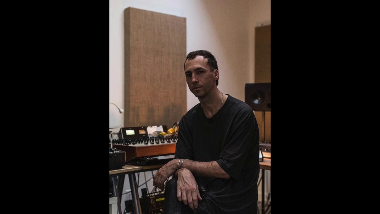Tim Hecker - Live on NTS, 5 May 2016. Mostly unreleased tracks.