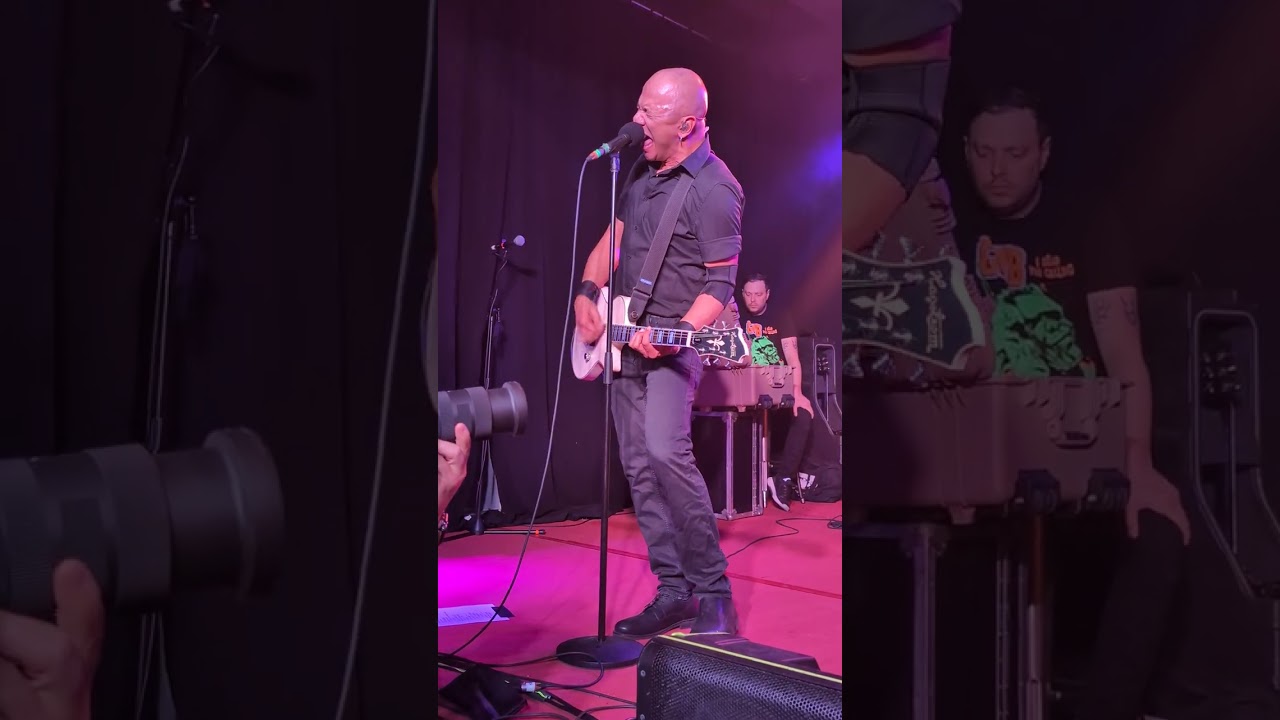 Danko Jones - FULL CONCERT - Ottawa @ Overflow Brewing Company 251001