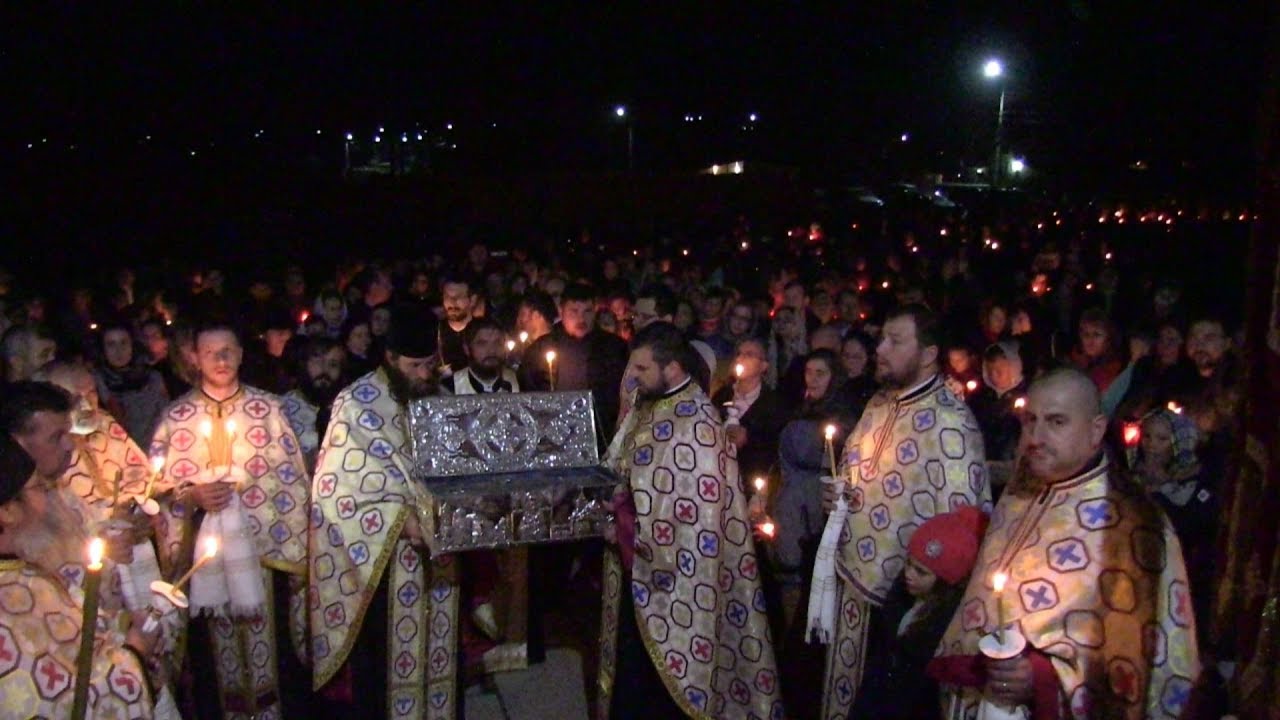 Procesiune cu moaștele Sf.Ier.Nectarie, la biserica din Parohia Draxeni, Protopopiatul Vaslui