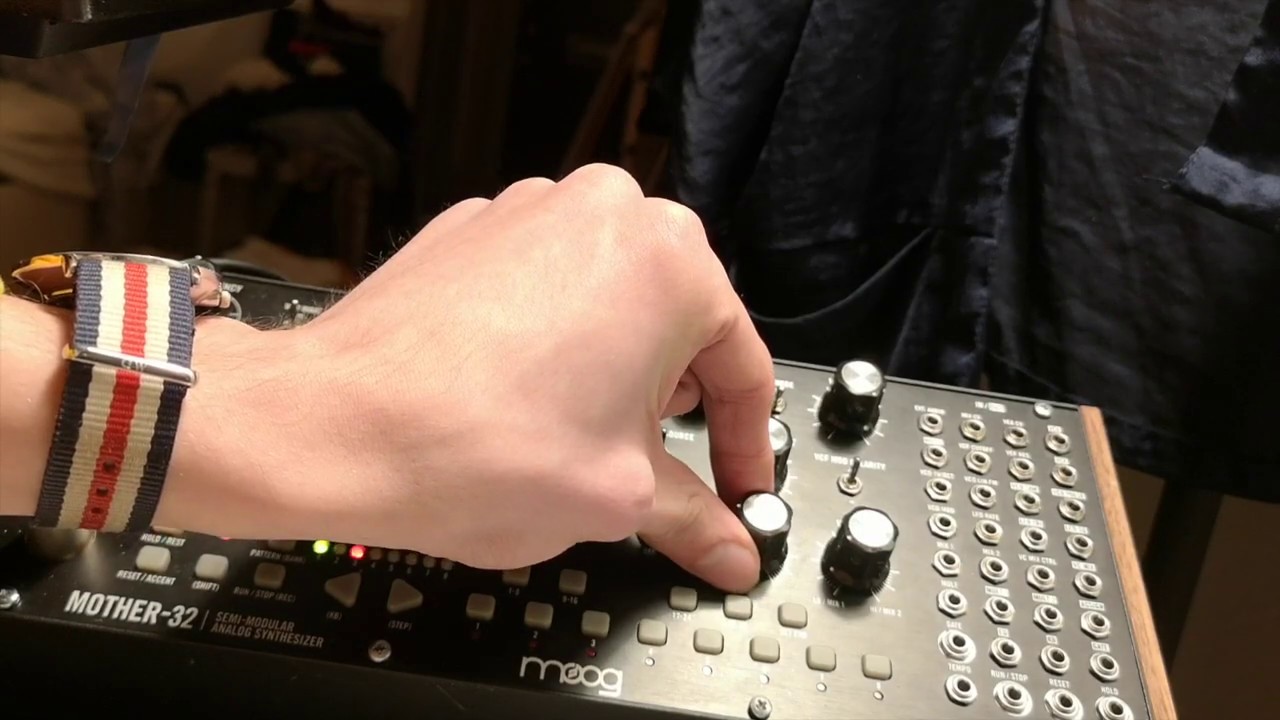 Moog mother 32 + Korg Kronos live sesh