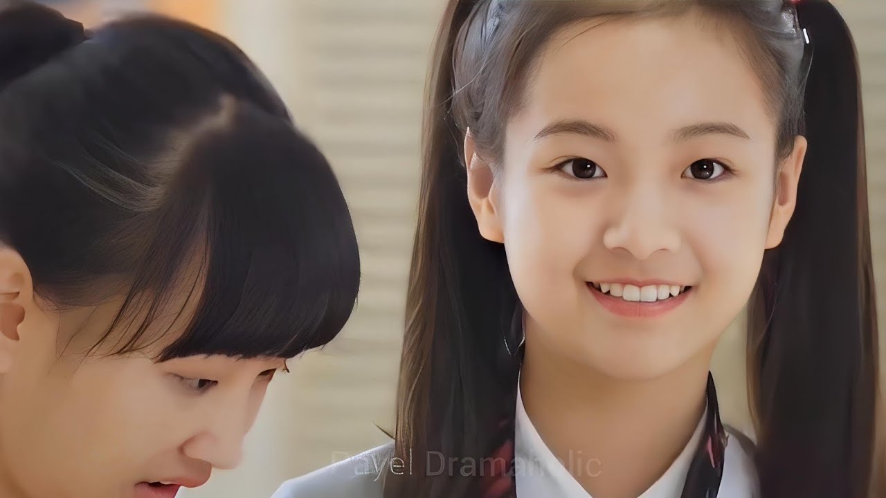 School popular boy falling for foolish girl 💞 korean mix Hindi songs 💞 Chinese mix hindi songs