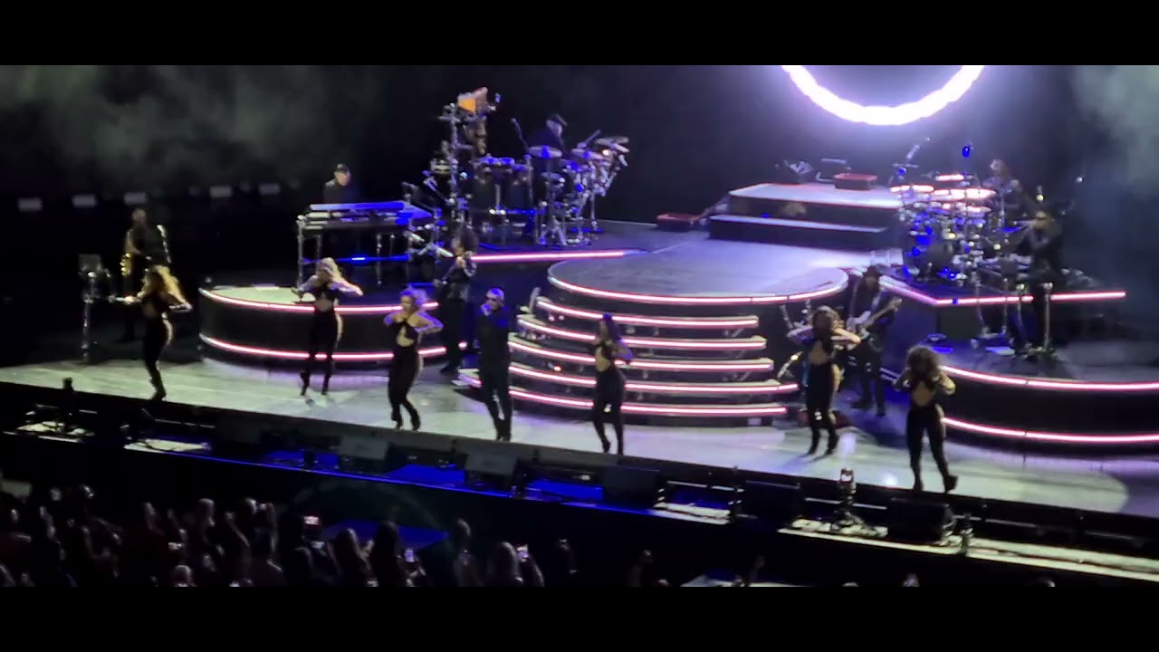Pitbull @ Fontainebleau Las Vegas 8 Nov