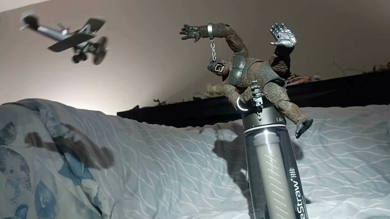 King Kong and Godzilla stop motion trailer