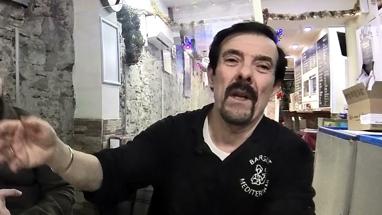 👉 Dueño de un Bar en El Raval Habla de Convivencia con Comunidad Islámica BARCELONA