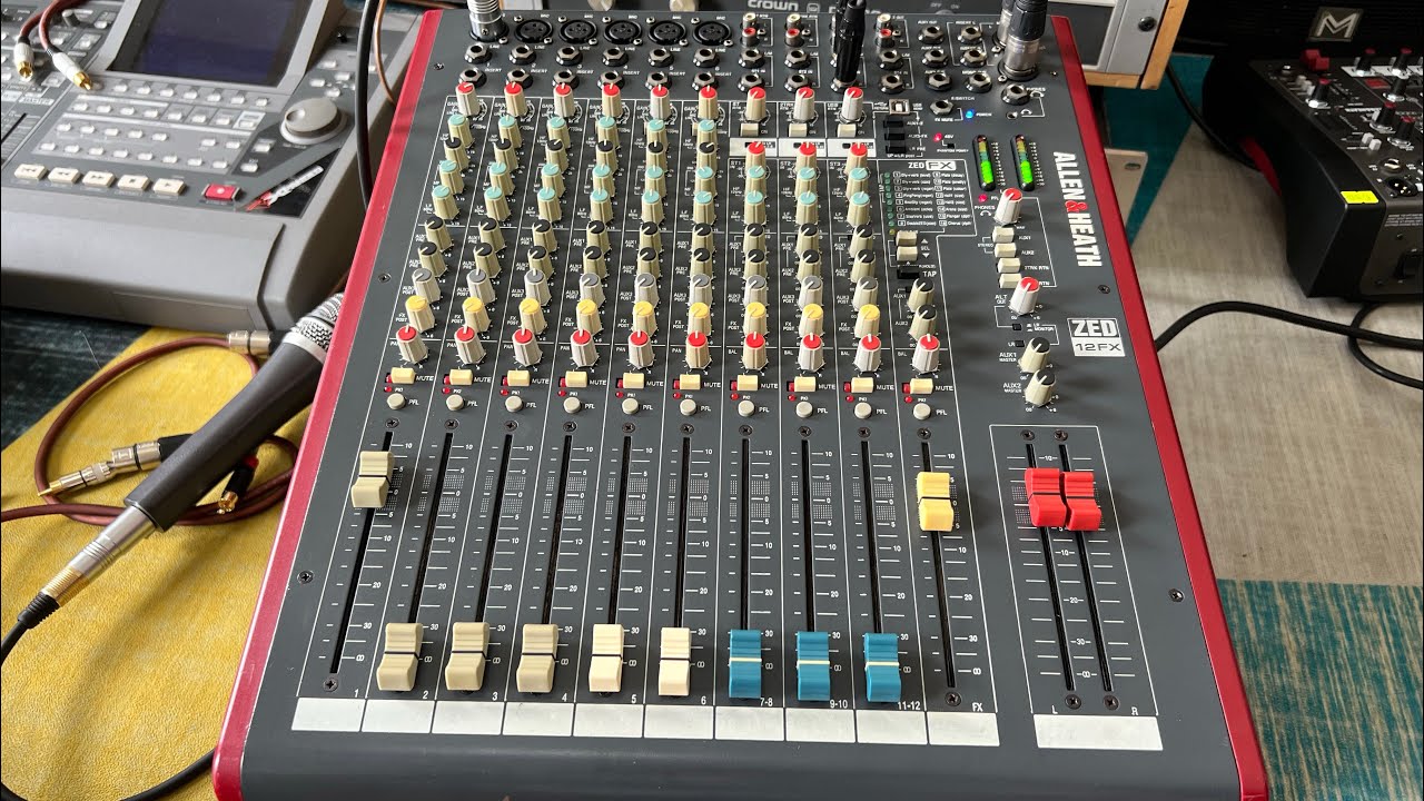 Mixer Allen heath zed12fx hàng bãi xịn Anh Quốc có bộ efects quá đỉnh