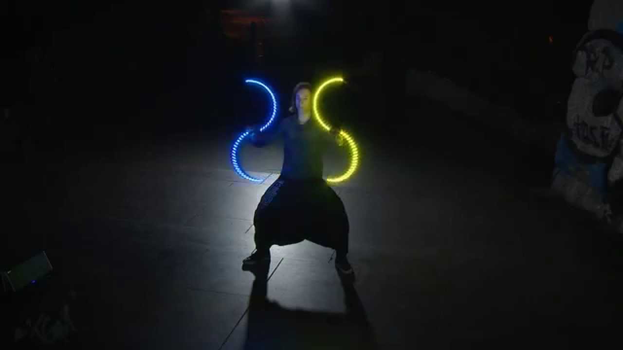 LED S-staff (buugeng) | Pyroterra Lighttoys