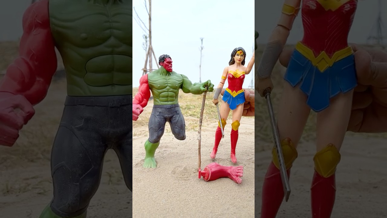 Wonder Woman  tests Red Hulk  leg   Marvel Toys