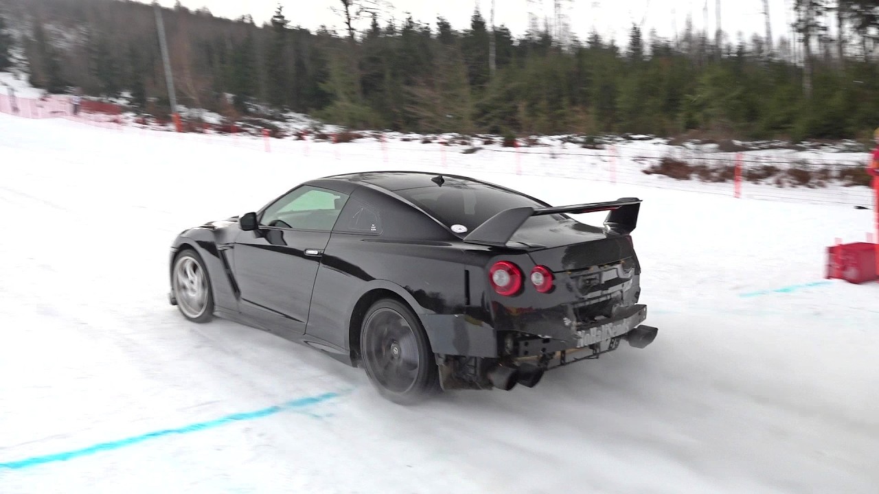 Nissan GT-R R35 
