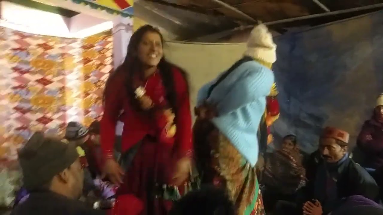 गुरु ग्रीस नौटियाल द्वारा सुंदर देवी नृत्य  जामू गांव में