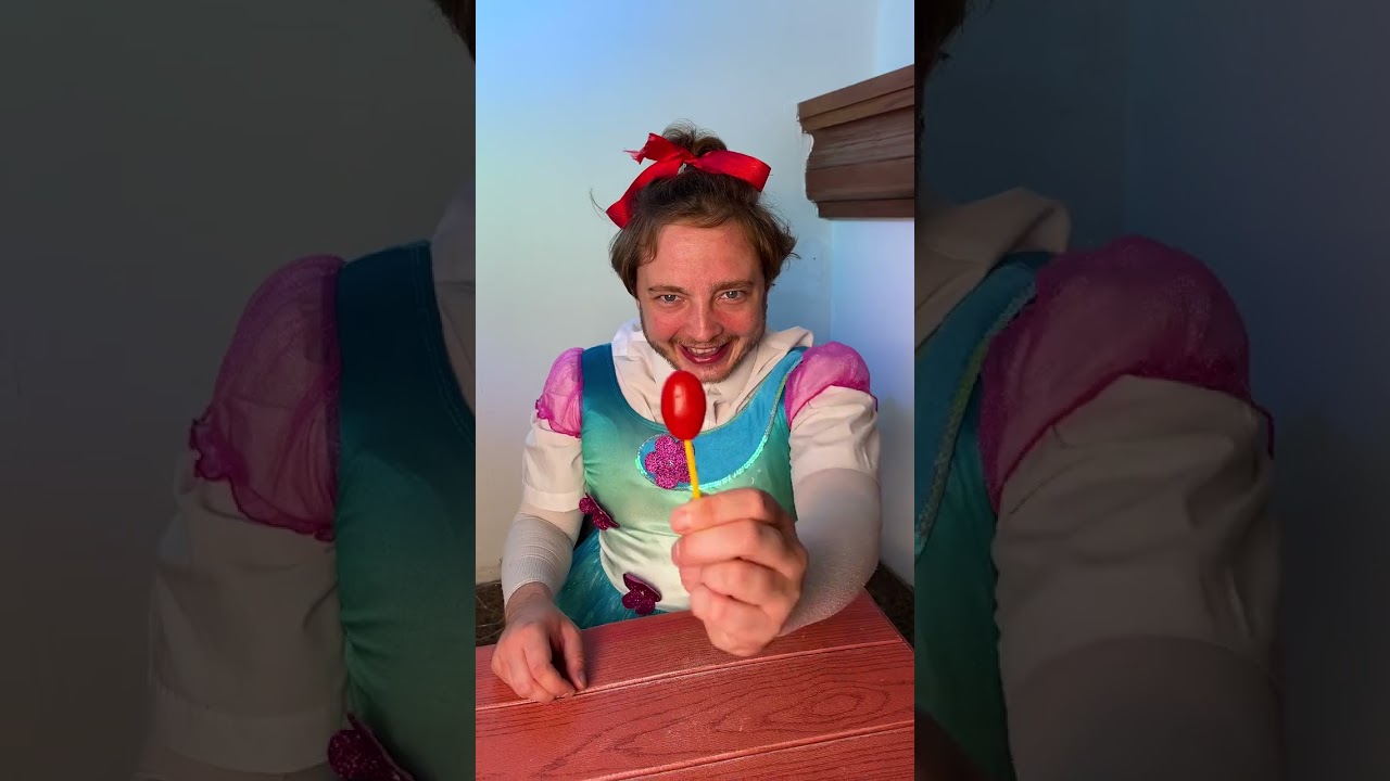 Hilarious Lollipop Trick Reaction 😹🍭 
