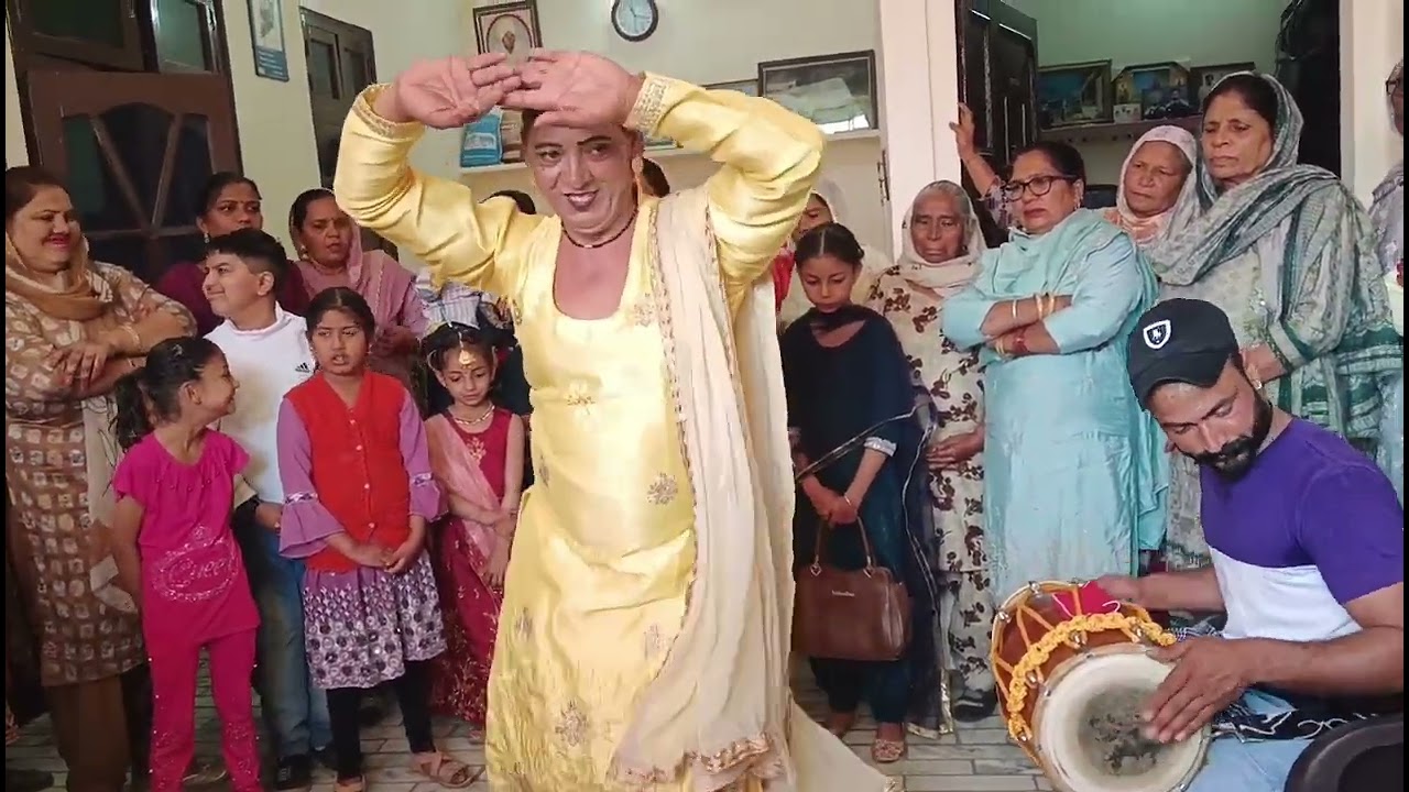 ਰੱਬ ਦੇ ਬੰਦੇ ਆਏ//ਲਾਈਆਂ ਰੌਣਕਾਂ// @LakhaNamol