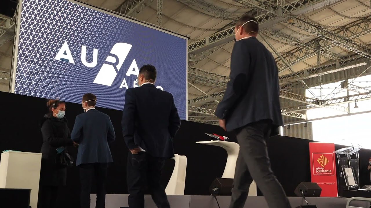 Inauguration de la chaîne d'assemblage d'AURA AERO