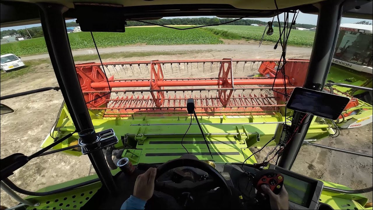 【Cab View】Combine Harvester CLAAS LEXION 540 . LEXION 440 , NewHoland TX67 | Move in Garage【4K】