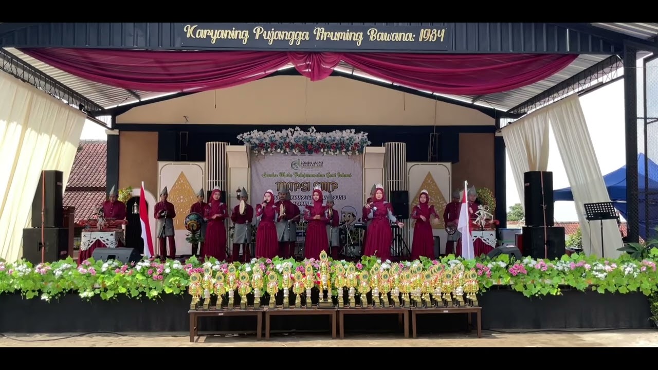 Rebana Padang Ati - Merdeka Membangun (Nasida Ria) - SMPN 1 Ngadirejo