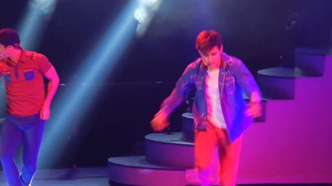 Are You Ready For The Ride - Violetta Live 2015 Bologna -HD