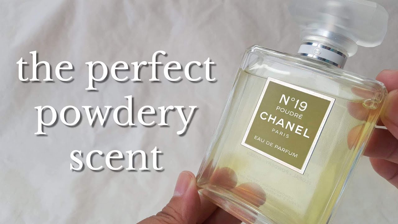 CHANEL NO. 19 POUDRE REVIEW | The Perfect Powdery Scent