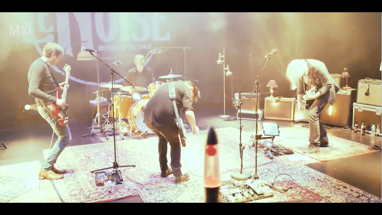 LeNoise - 'Cortez The Killer' (Neil Young cover) live at CC Muze