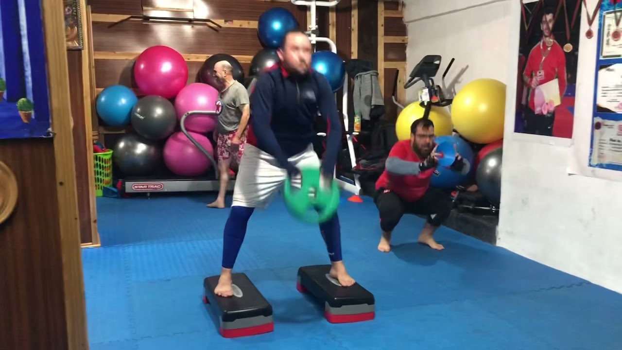 Entraînement cardio puissance + resistance cours de step