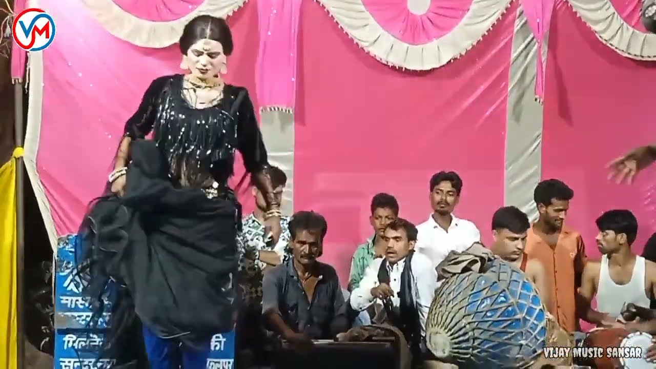 छोटू छलिया जबरजस्त #डांस तहलका मचा दिया नौटंकी में कलाकारी एक बार जरूर देखें #nautanki #dance 