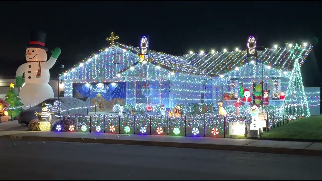 2025 Christmas Light Show - Full Show (Live Stream)