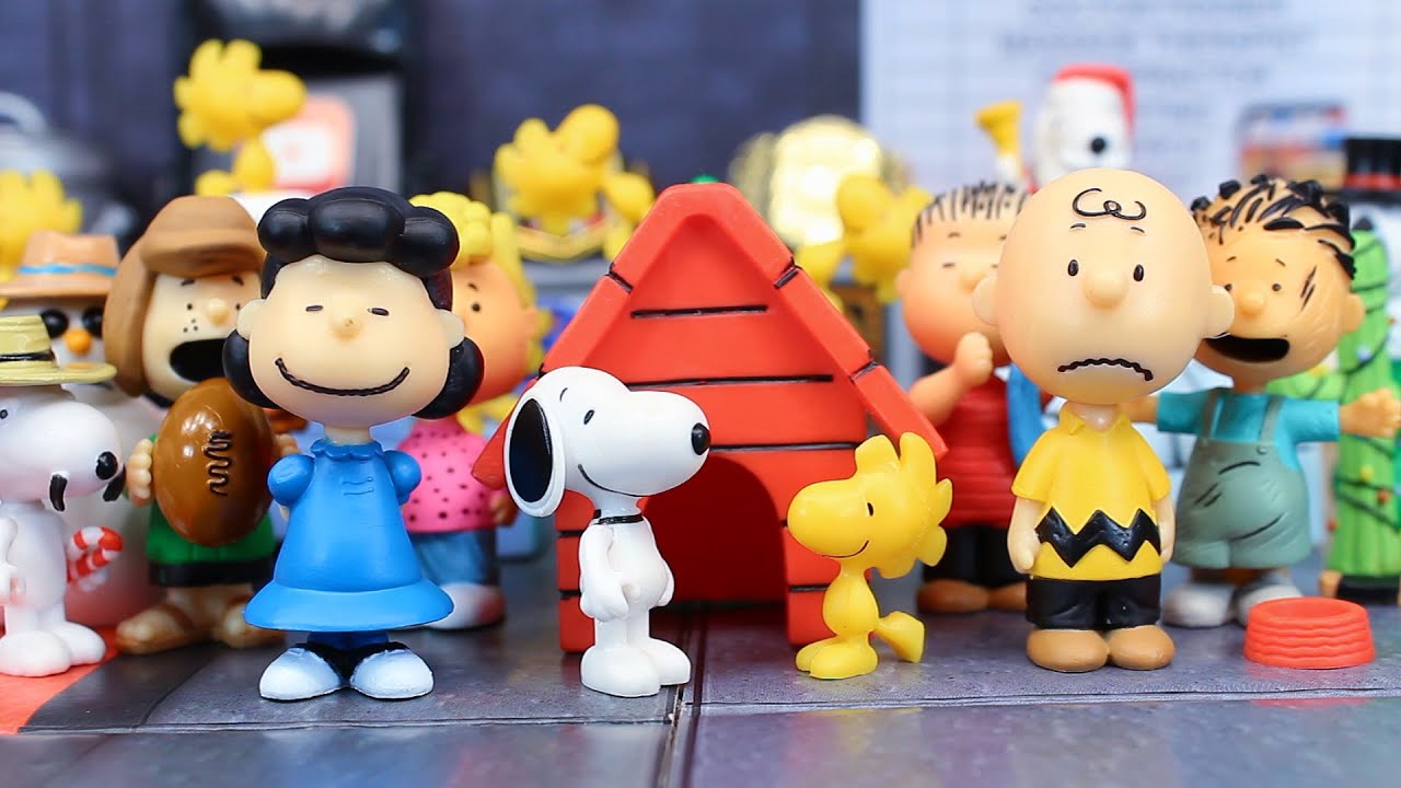 Jakks Pacific Peanuts Advent Calendar Review!