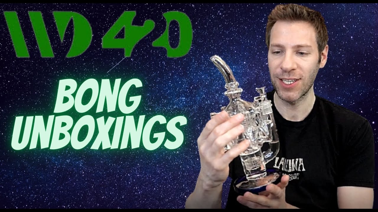 WD420 Glass Bong Unboxing | GoStoner Reviews
