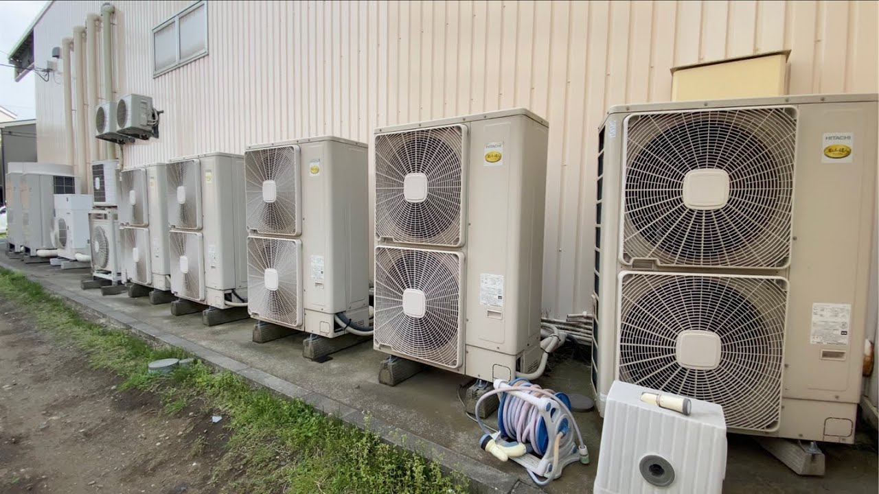 店舗にあった室外機