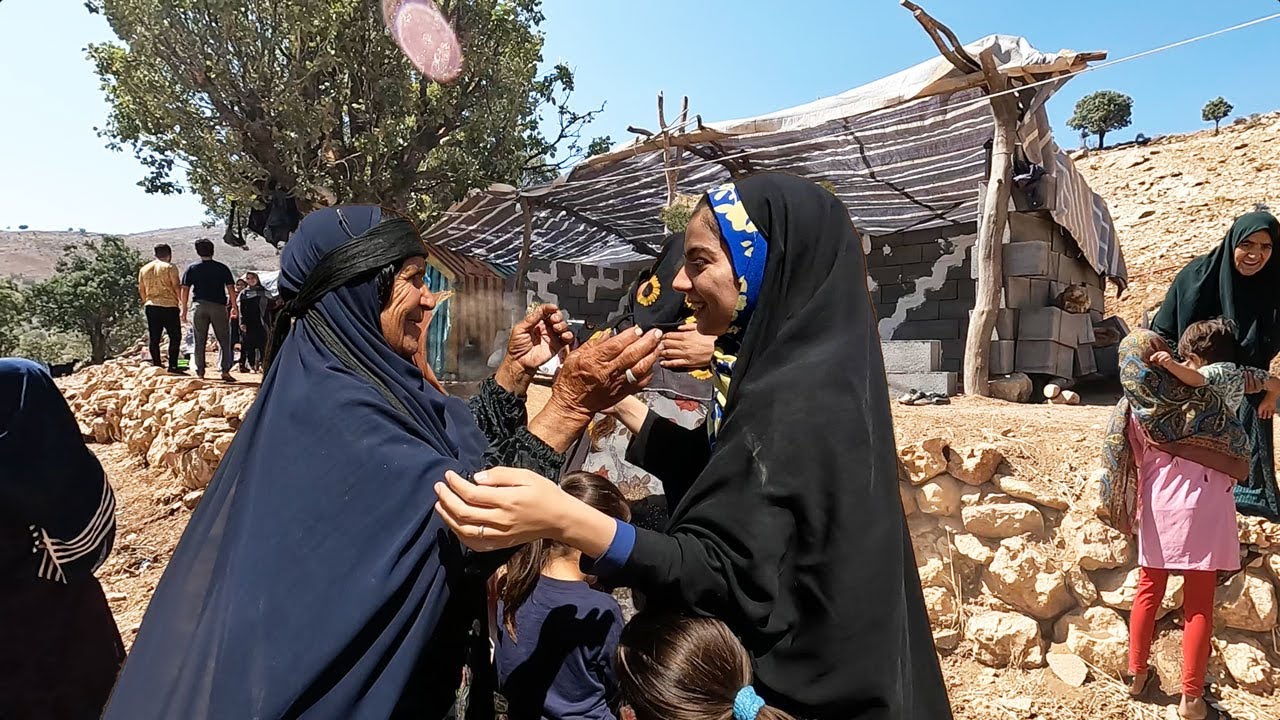 Grandmother's Grandchildren Came to See Her_ the nomadic lifestyle of Iran