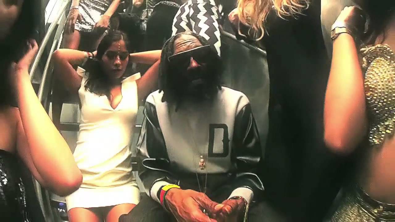7 Days of Funk - Dam Funk & Snoopzilla - I'll Be There 4U (Official Video)