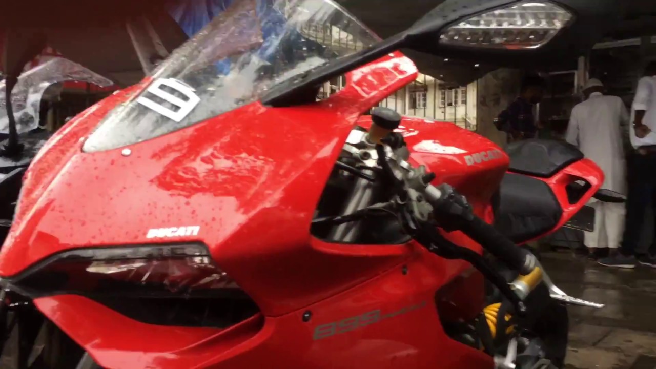 Supercars and Superbikes in Mumbai
