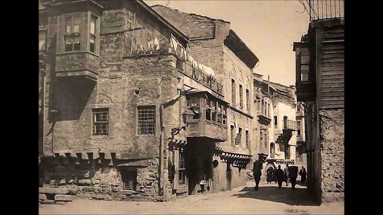 Şerif Muhiddin Targan - Ev kaydı