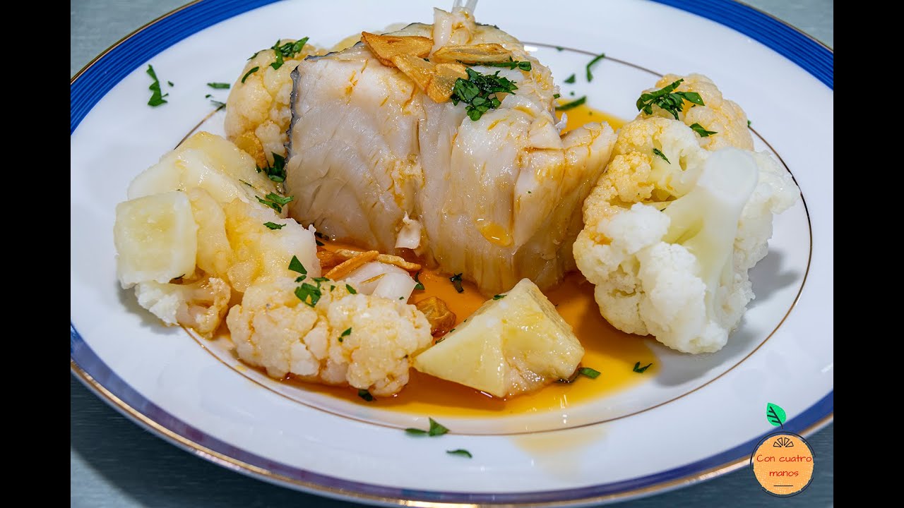 Bacalao a la gallega con patatas y coliflor