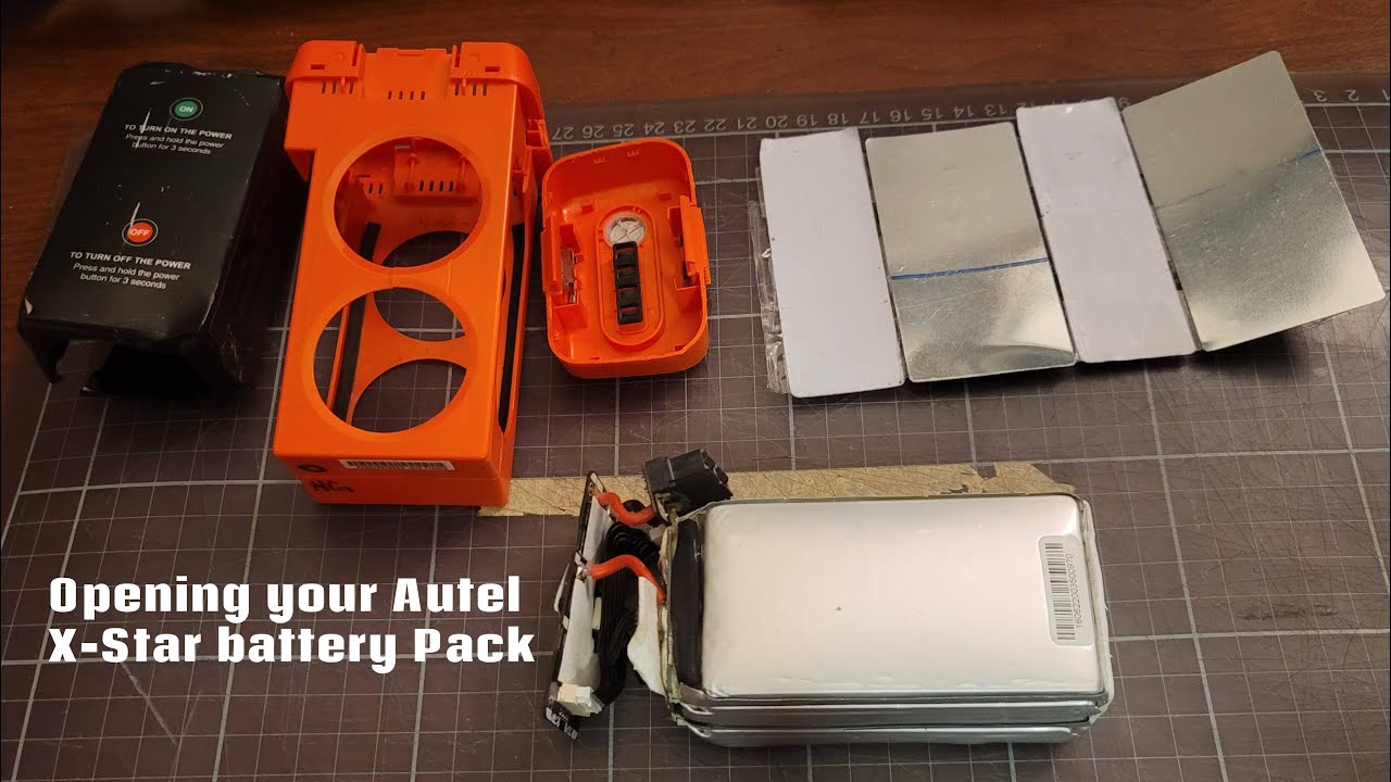 Autel X-Star Opening the battery case