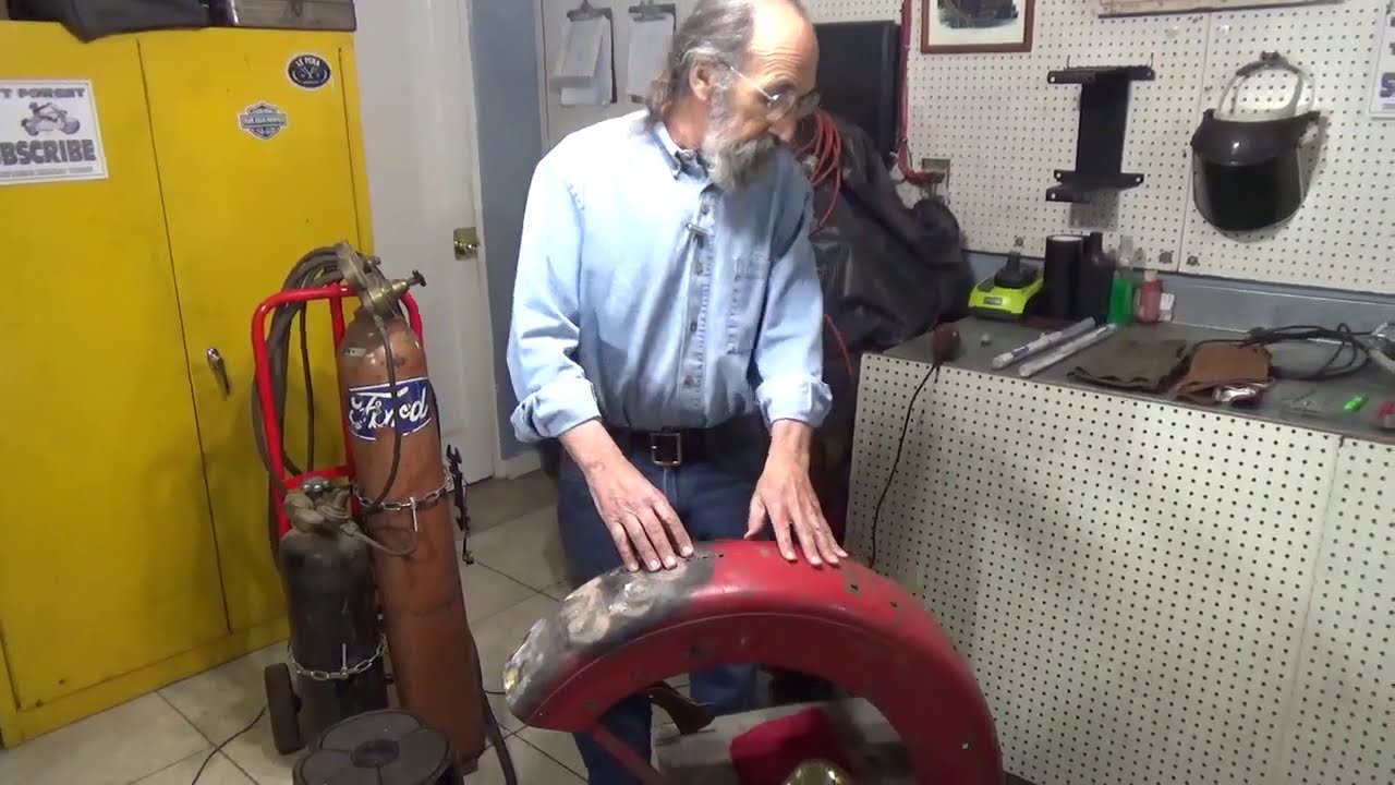 Filling Holes in the Bobbed  Rear Fender For the Harley Davidson Flathead 80