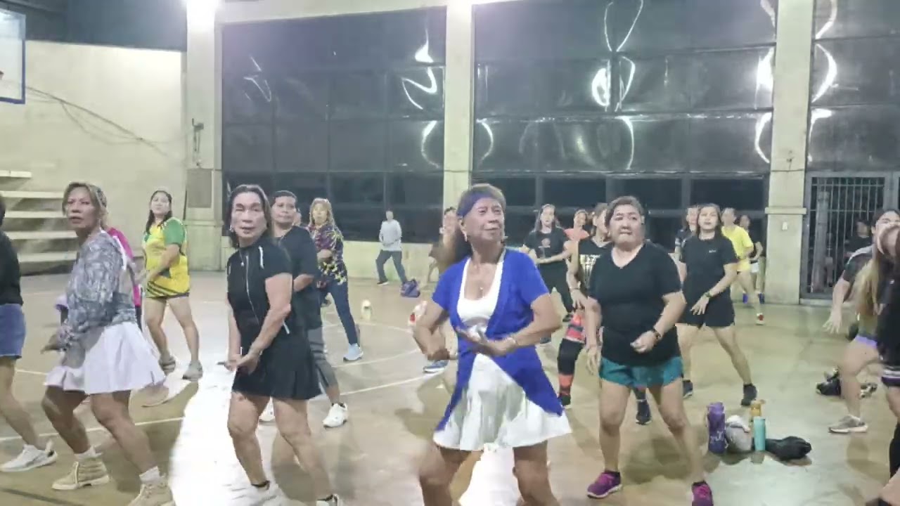 @knlphysicalfitness1425 Friday zumba with ZIN Randy. Music belongs to the rightful owner 