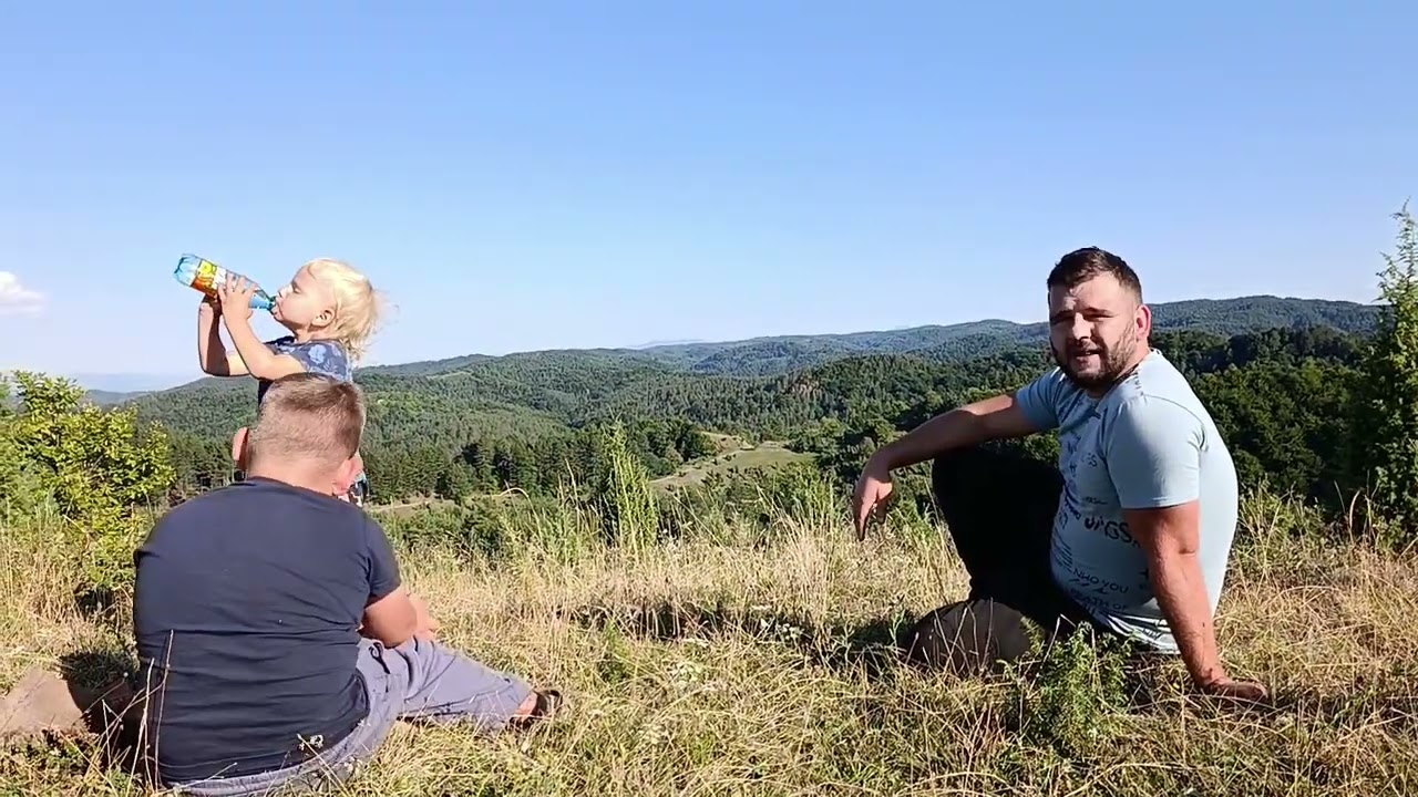 OZREN PLANINA – NAPUŠTENE KUĆE, KRAVE I SEOSKI ŽIVOT