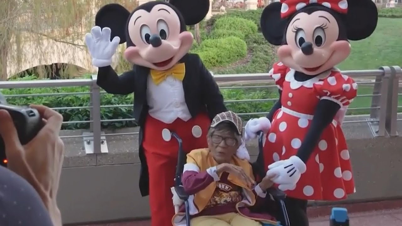106-Year-Old Woman Celebrates Her Birthday at Disney World