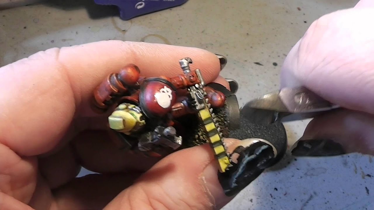 How to rebase a Space Marine from 25mm to 32mm Bases