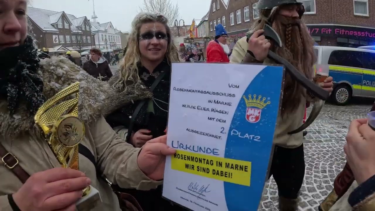 Klein Kleve auf dem Rosenmontagsumzug in Marne 2026